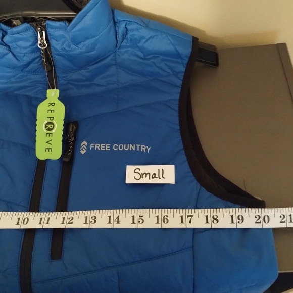 Men's Free Country FreeCycle Stimson Puffer Vest, Lightweight, Lapis Blue - NWTs - Picture 4 of 7
